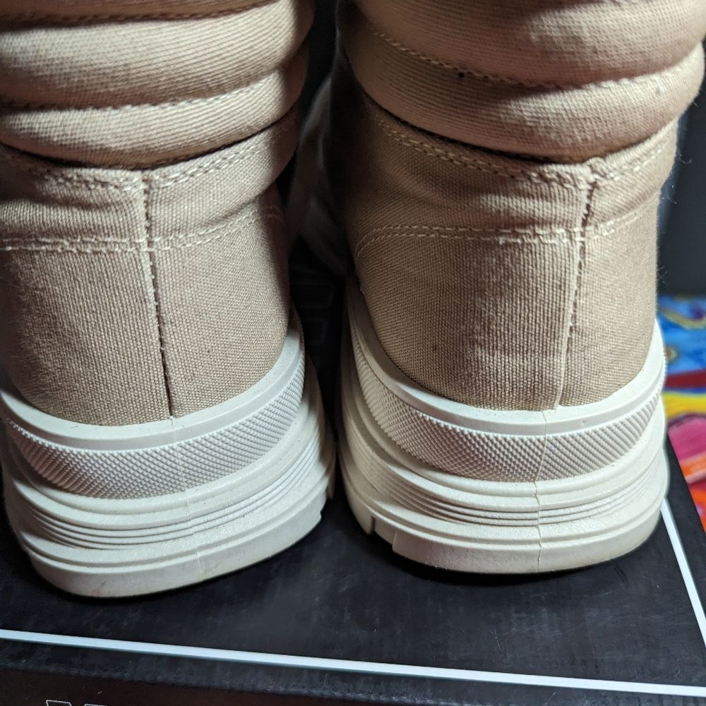 Mia Tan and white lace up Side Zip Boots size 9 - Picture 7 of 7
